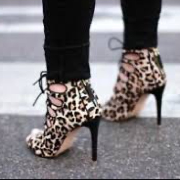 Zara Basic Animal Print Lace-up Ankle Booties - Picture 4 of 7